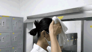 人員進入潔凈車間潔凈區(qū)更衣和行為規(guī)范【演示】